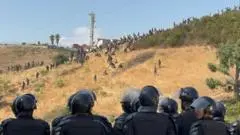 Maroko Gagalkan Puluhan Migran Nekat Menuju Ceuta