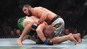 Makhachev Ukir Sejarah: Rekor Kemenangan Beruntun UFC Terpecahkan