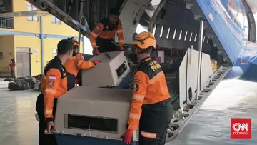 Mabes Polri Intensifkan Penanganan Gempa NTT dengan Armada Udara dan Anjing Pelacak