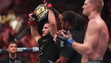Islam Makhachev Tegaskan Status Raja Kelas Ringan UFC Usai Kalahkan Ian Garry
