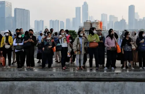 Kelas Menengah Indonesia Terjepit: Refleksi HUT ke-81 RI dan Tantangan Ekonomi