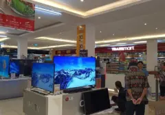 Transmart Tebar Promo Akhir Pekan: TV 43 Inci Dibanderol di Bawah Rp 3 Juta