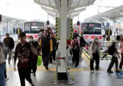 Tarif Spesial Kemerdekaan: Jelajahi Jakarta dengan KRL, MRT, dan LRT Hanya Rp8