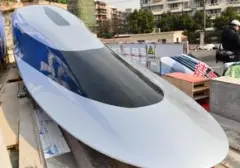 Kereta Maglev Tiongkok Pecahkan Rekor Kecepatan dalam Uji Coba Eksperimental