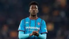 Pemain Cagliari, Yael Trepy, Dirawat Intensif Pasca Insiden di Kolam Renang