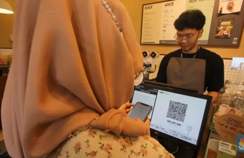 BI Bebaskan Biaya Transaksi QRIS untuk UMKM Mulai 2026