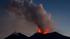 Pendaki Amerika Tewas Tersambar Petir di Gunung Etna
