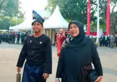 Menteri LHK Raja Juli Antoni Kenakan Baju Adat Kajang, Komitmen Lestarikan Hutan dan Budaya