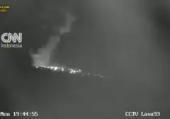 Gunung Anak Krakatau Berapi-api 19 Kali di Hari Kemerdekaan