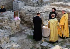 Gereja Berusia 1.700 Tahun Muncul dari Danau İznik, Turki
