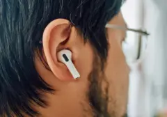 Apple Siapkan AirPods Berkamera untuk Dukung Siri AI