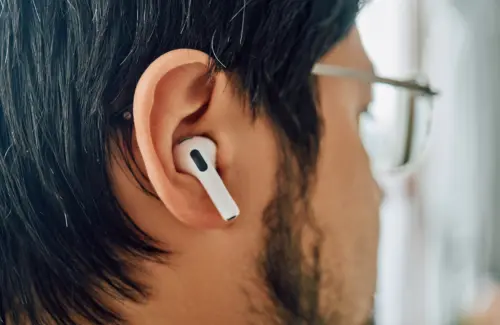 Apple Siapkan AirPods Berkamera untuk Dukung Siri AI