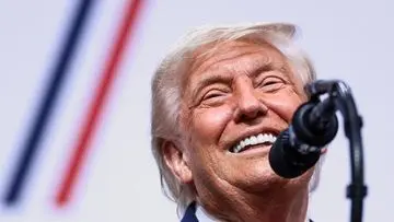 Diplomasi Ganda Trump: Ancaman ke Oman dan Ajakan Dialog ke Kim Jong Un