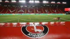 Pria Ditemukan Tewas di Stadion The Valley Charlton Athletic, Diduga Jatuh dari Ketinggian