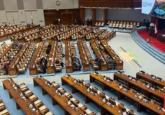 DPR Loloskan 14 Calon Hakim Agung dan Ad Hoc MA, Termasuk Istri Desmond Junaidi Mahesa