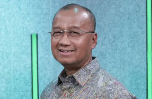 Sarjito Calon Tunggal Pimpinan OJK Pengawas Bursa Mineral Strategis