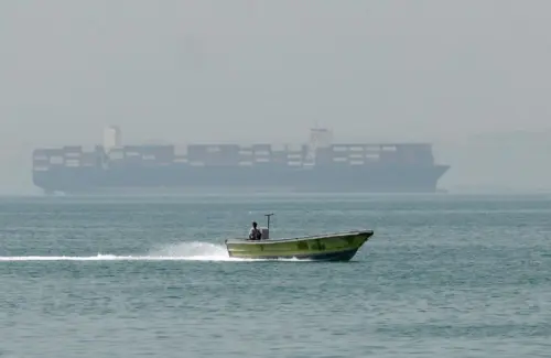 Kontrol Iran di Selat Hormuz Tergerus, AS Klaim Dominasi