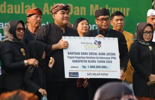 Tradisi Sedekah Bumi Blora Rayakan HUT ke-81 RI dengan 15.540 Sega Berkat