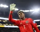 Zion Suzuki: Kiper Jepang Pertama Premier League Siap Hadapi Tantangan Berat Aston Villa