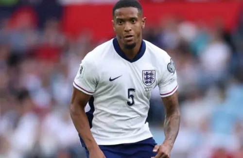 Arsenal Sepakati Nilai Transfer Ezri Konsa Rp 1 Triliun Lebih, Siap Perkuat Lini Belakang Musim 2026/27