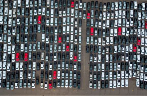 Tarif Impor Kanada Ditunda, Produksi Otomotif Lokal Terancam Tumpuk