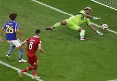 Kiper Aston Villa, Zion Suzuki, Cetak Sejarah di Asia
