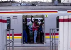Gangguan Perjalanan KRL Akibat Dua Kecelakaan di Rawabuaya dan Cawang