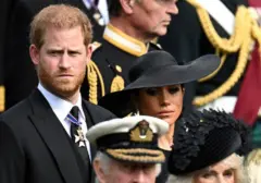 Harry dan Meghan Kembali ke Inggris Tanpa Tugas Kerajaan