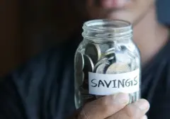 Generasi Z Terjebak 'Doomspending', Tabungan Menipis Akibat Tekanan Ekonomi