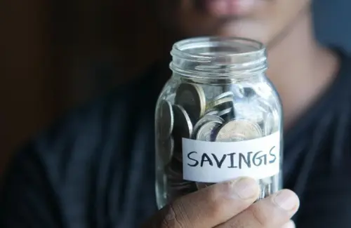 Generasi Z Terjebak 'Doomspending', Tabungan Menipis Akibat Tekanan Ekonomi