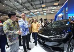BYD Raup Ribuan Pesanan di GIIAS 2026, Dolphin Ungguli Atto 1