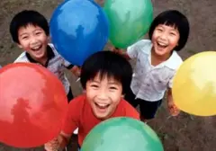 Menempa Mental Anak: 7 Kebiasaan Orang Tua yang Membangun Ketahanan Diri