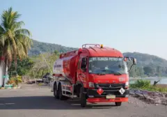 Dedikasi Tanpa Henti: Operator SPBU dan Awak Mobil Tangki Pastikan Pasokan BBM Pasca Gempa