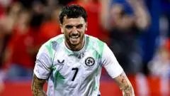 Troy Parrott Resmi Gabung Real Betis dari AZ Alkmaar