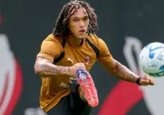 Diego Moreira Resmi Berseragam AC Milan, Optimistis Bawa Pulang Trofi