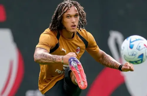 Diego Moreira Resmi Berseragam AC Milan, Optimistis Bawa Pulang Trofi