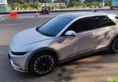 Parkir Paralel Mobil Listrik Terlalu Lama Berisiko Mogok, Hyundai Ioniq 5 Jadi Contoh