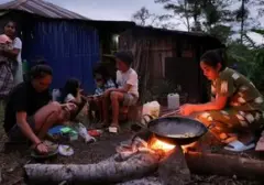 PMI Gerak Cepat Bantu Korban Gempa NTT, Ribuan Warga Terima Bantuan