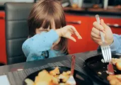 Strategi Jitu Mengatasi Anak Picky Eater dan Mendorong Keceriaan Makan