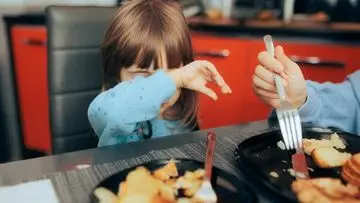 Strategi Jitu Mengatasi Anak Picky Eater dan Mendorong Keceriaan Makan