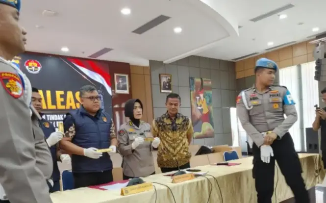 WNA India Dicokok Polda Sumbar, Diduga Terlibat Perdagangan Emas Ilegal 1,4 Kg
