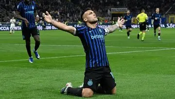 Barcelona Alihkan Fokus ke Lautaro Martinez Setelah Gagal Rekrut Alvarez