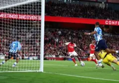 Debut Gemilang Tzolis Warnai Kemenangan Arsenal 3-0 atas Coventry