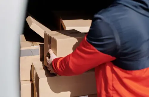 Drone Amazon Ancaman Baru Bagi Kurir Paket di Amerika Serikat