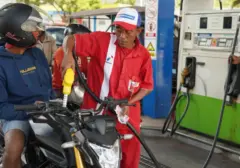 Semangat Pantang Padam: Operator SPBU Manggarai Tetap Layani Warga Pasca Gempa NTT