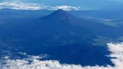 Ayah Tinggalkan Anak 7 Tahun di Gunung Fuji Demi Lanjutkan Pendakian