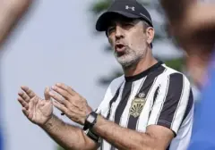 Oscar Bruzon Ungkap Ambisi Bhayangkara FC Raih Papan Atas Superliga 2026/2027 dengan Amunisi Baru