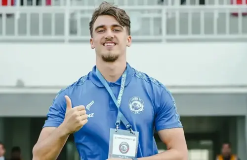 Mauro Zijlstra Resmi Perkuat Lini Depan Arema FC dengan Status Pinjaman