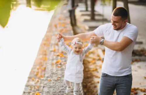 Mengapa Ayah Cenderung Lebih Protektif pada Putri Dibanding Putra? Ini Alasannya