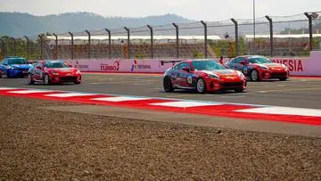Hogers Indonesia Motorsport Panen Prestasi di Mandalika Festival of Speed
